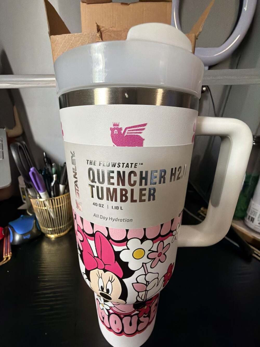 Stanley The Flowstate Quencher H2.0 40oz Tumbler Minnie Mouse Floral Edition - Picture 2 of 3